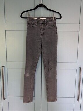Levi's 721 High Rise Skinny Jeans | Black Wash | W24 L30